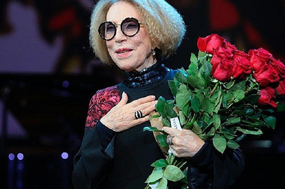 78-летняя Инна Чурикова попала в больницу с множественными переломами