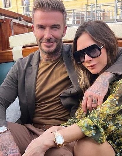 «Показал своего червяка»: Виктория Бекхэм неоднозначно подписала видео с мужем, чем смутила одного из сыновей