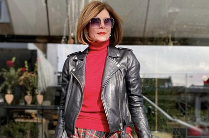 8 модных приемов для женщин 50+, которые сделают тебя современнее и моложе