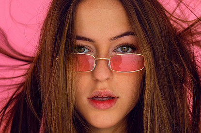 Только не эта: 5 типов девушек, которых избегают мужчины