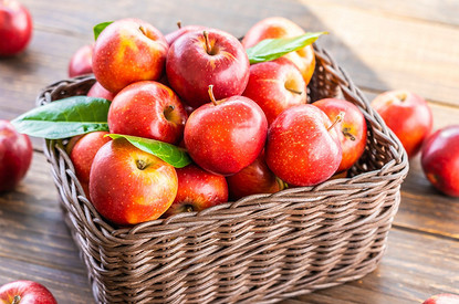 Приметы и гадания на Яблочный Спас: 5 вкусных способов привлечь любовь и богатство