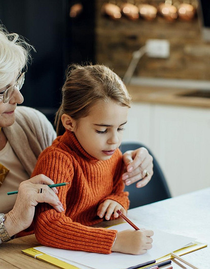 Не только родители: кто имеет право забирать ребенка из школы, детсада и с тренировки