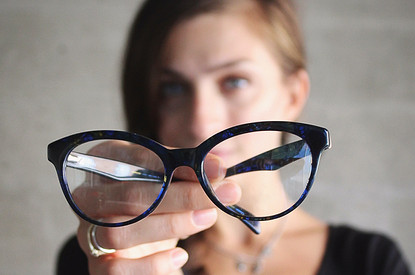 Снимите это немедленно: 3 случая, когда очки могут тебе даже навредить