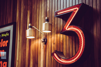 Значение числа 3 в нумерологии: каким характером обладают «троечники»