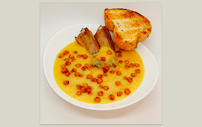 Суп-пюре из нута со свиными ребрышками