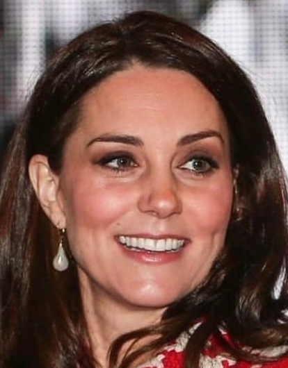 Кейт Миддлтон появилась на публике в коротких шортах (фото)