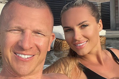 Пашу навестил Ханну в больнице