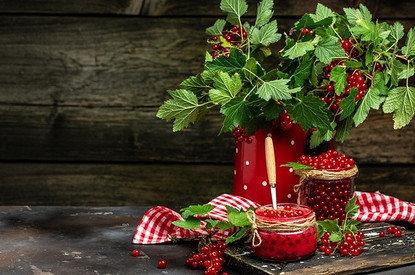 Красная, черная, белая: вино, варенье и еще 5 консерваций из смородины