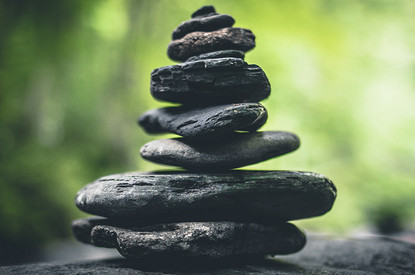 В поисках гармонии: 4 полезные привычки, которые помогут достичь баланса в здоровье (и не только)