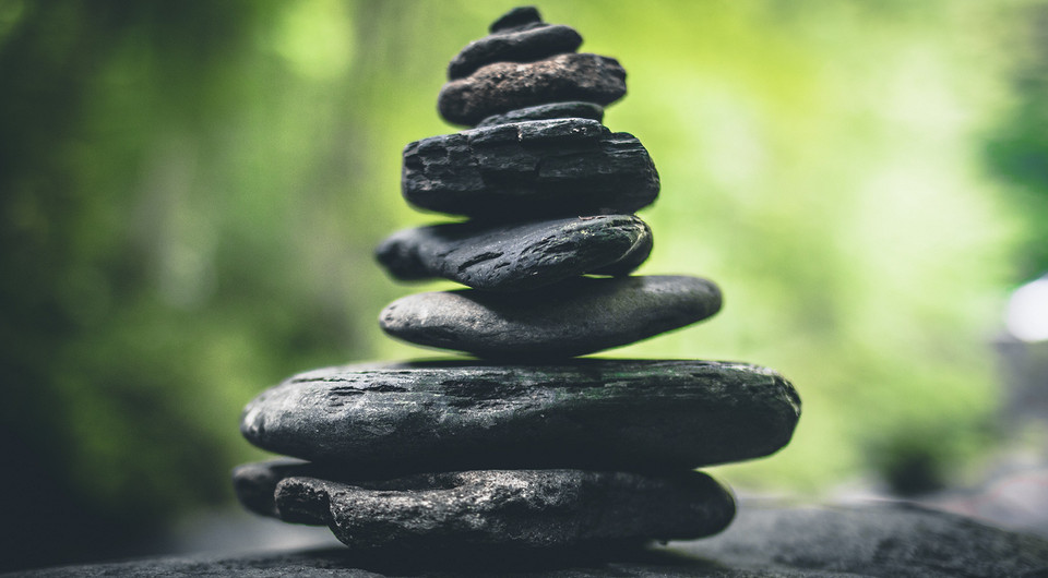 В поисках гармонии: 4 полезные привычки, которые помогут достичь баланса в здоровье (и не только)