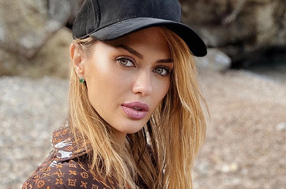 Работает ли фейсфитнес: разбираем на примерах звезд, которые клянутся в его эффективности