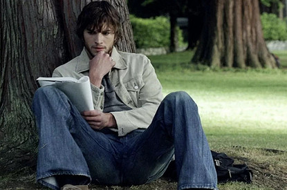 Васкулит как у Эштона Катчера: что это за болезнь и как ее вовремя заметить