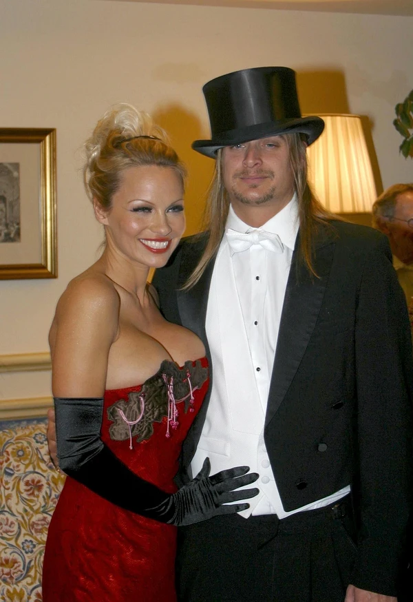 Casatoria expresa: 5 cupluri de vedete care au divortat la scurt timp dupa nunta