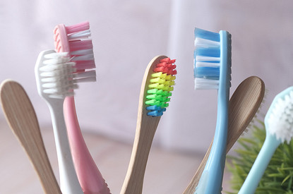 Час настал: когда на самом деле пора менять зубную щетку и почему