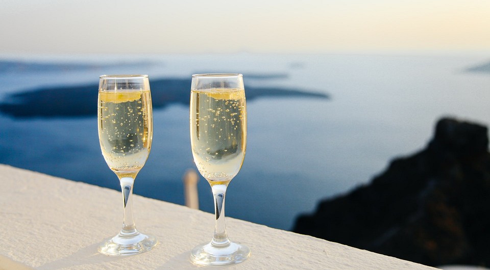 Игристое настроение: 7 фактов о пользе шампанского