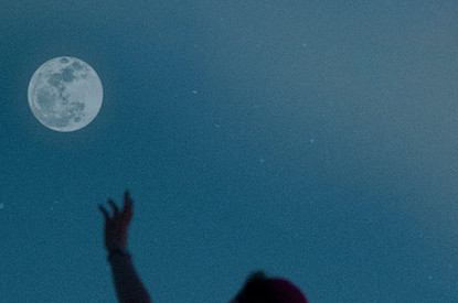 Полная Луна в сентябре 2022: когда будет, что можно делать и на какие знаки зодиака сильнее повлияет