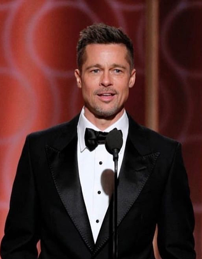 СМИ: Брэд Питт встречается с Эмили Ратаковски