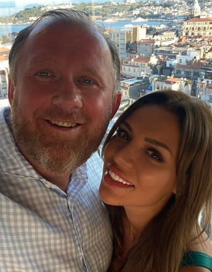 Константин Ивлев организовал для жены роскошный праздник