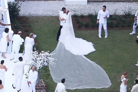 Как прошла вторая свадьба Дженнифер Лопес и Бена Аффлека (фото)