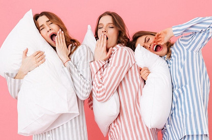 8 неожиданных причин, почему женщинам полезно спать без одежды