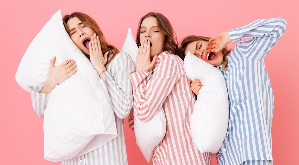 8 неожиданных причин, почему женщинам полезно спать без одежды