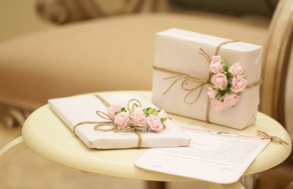 Подарок на свадьбу молодоженам: 20 оригинальных идей