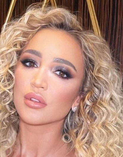 Ольгу Бузову заподозрили в романе с женатым мужчиной