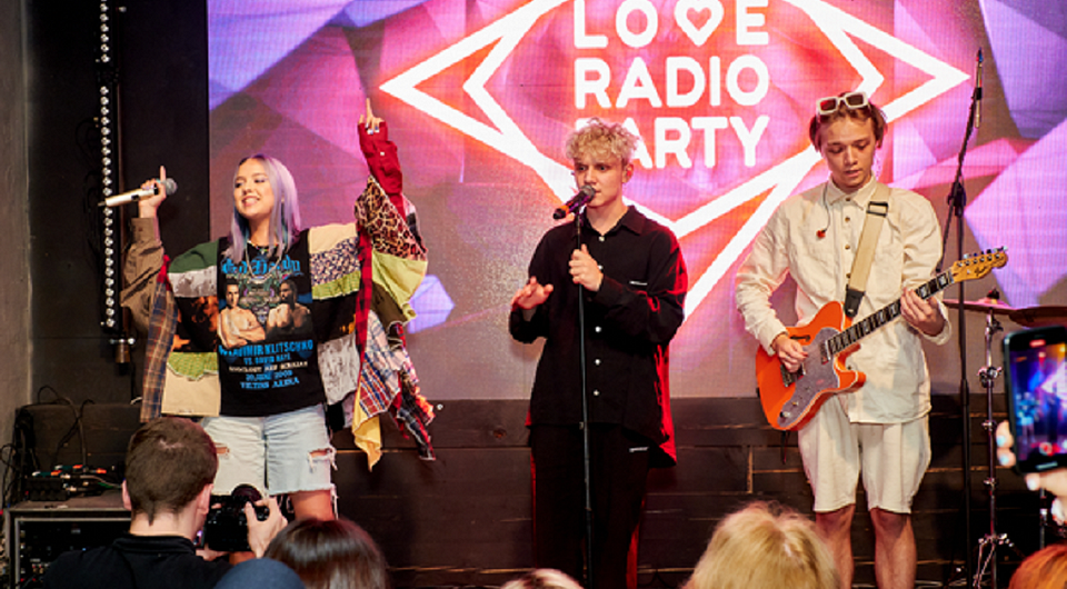 Zivert, Ваня Дмитриенко и другие звезды выступили на дне рождения Love Radio