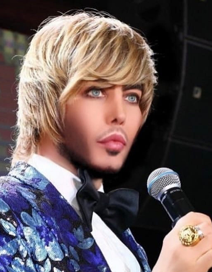 59-летний Сергей Зверев похвастался подтянутым телом