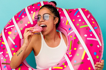 Что будет с кожей, если отказаться от сахара, соли и алкоголя — рассказывает врач