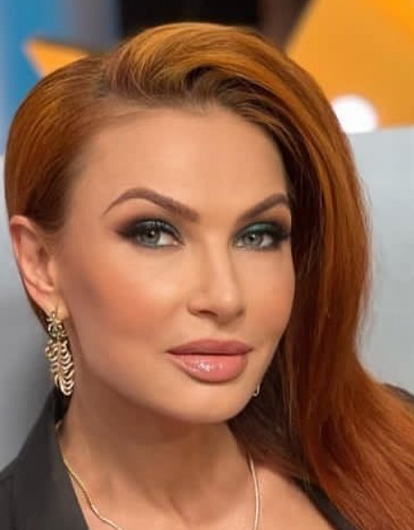 Эвелина Бледанс собирается замуж в третий раз