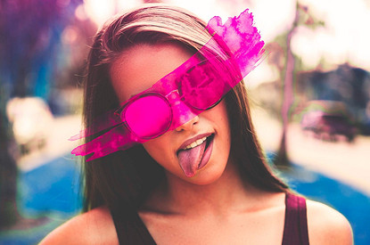 Новый тренд — мьюинг: как подтянуть овал лица с помощью языка