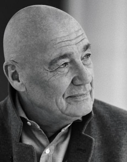 Владимир Познер опроверг новость о своей госпитализации