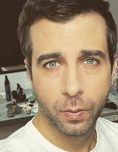 Иван Ургант поделился редким фото младшей дочери