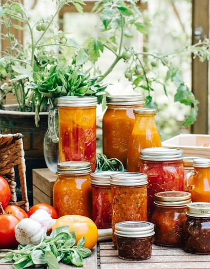 Салаты из овощей на зиму без стерилизации: 8 рецептов