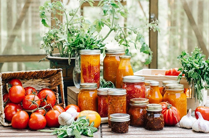 Салаты из овощей на зиму без стерилизации: 8 рецептов