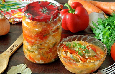 Салат сырой из огурцов на зиму – кулинарный рецепт