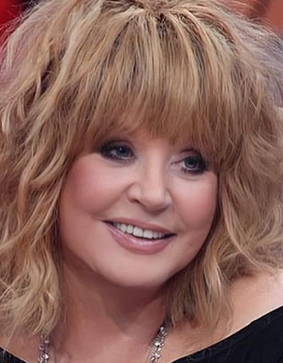 Алла Пугачева проводит время в компании Крутого и Николаева