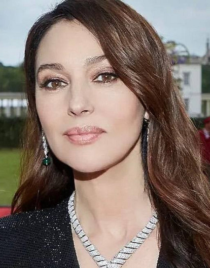 Дочь Моники Беллуччи произвела фурор на Неделе моды в Милане