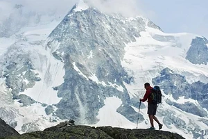 Заблудившийся альпинист из Москвы погиб при восхождении на Эльбрус