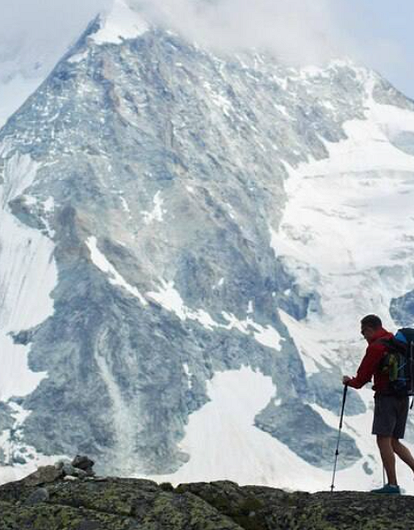 Заблудившийся альпинист из Москвы погиб при восхождении на Эльбрус
