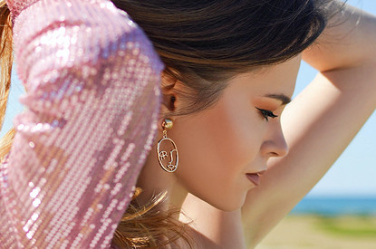 Карбоновый пилинг: что нужно знать о процедуре, которую делают звезды перед красной дорожкой