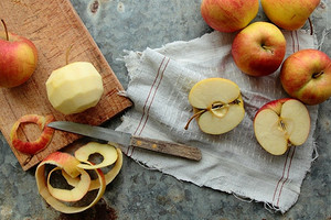 Персик, яблоки и еще 4 фрукта и овоща, которые полезно есть с кожурой