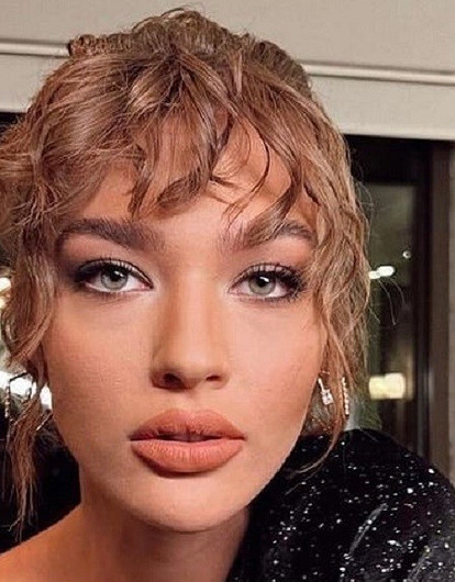 Мелиса Денгель: что любопытно узнать об исполнительнице роли Джерен в сериале «Постучись в мою дверь»