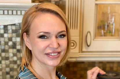 Алла Довлатова показала себя до и после пластики