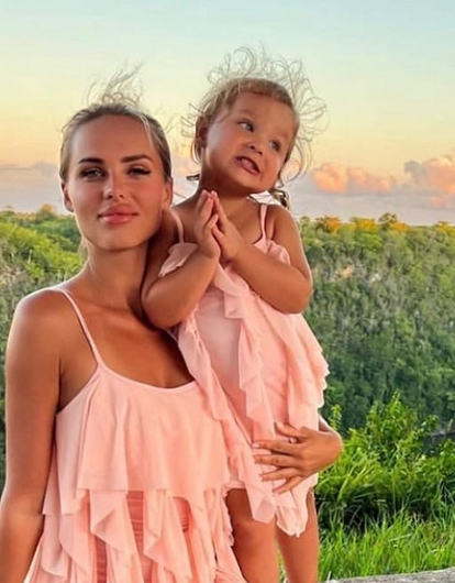 Как певица Ханна отметила четырехлетие дочери (фото)