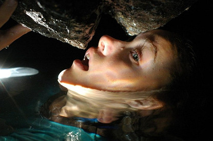 Страх воды: советы психолога, как избавиться от батофобии