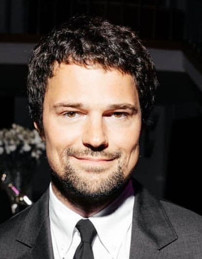 Данила Козловский должен десятки миллионов долга за роскошную квартиру в столице