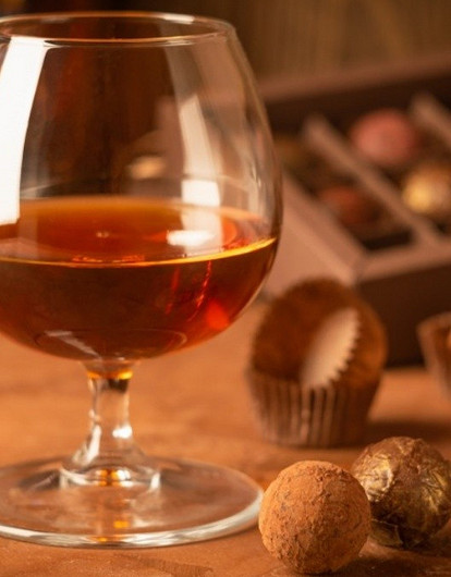 Осторожно, вызывает зависимость: как и с чем пить коньяк с пользой для здоровья