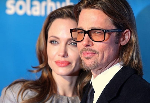 Анджелина Джоли требует от Брэда Питта 250 миллионов долларов